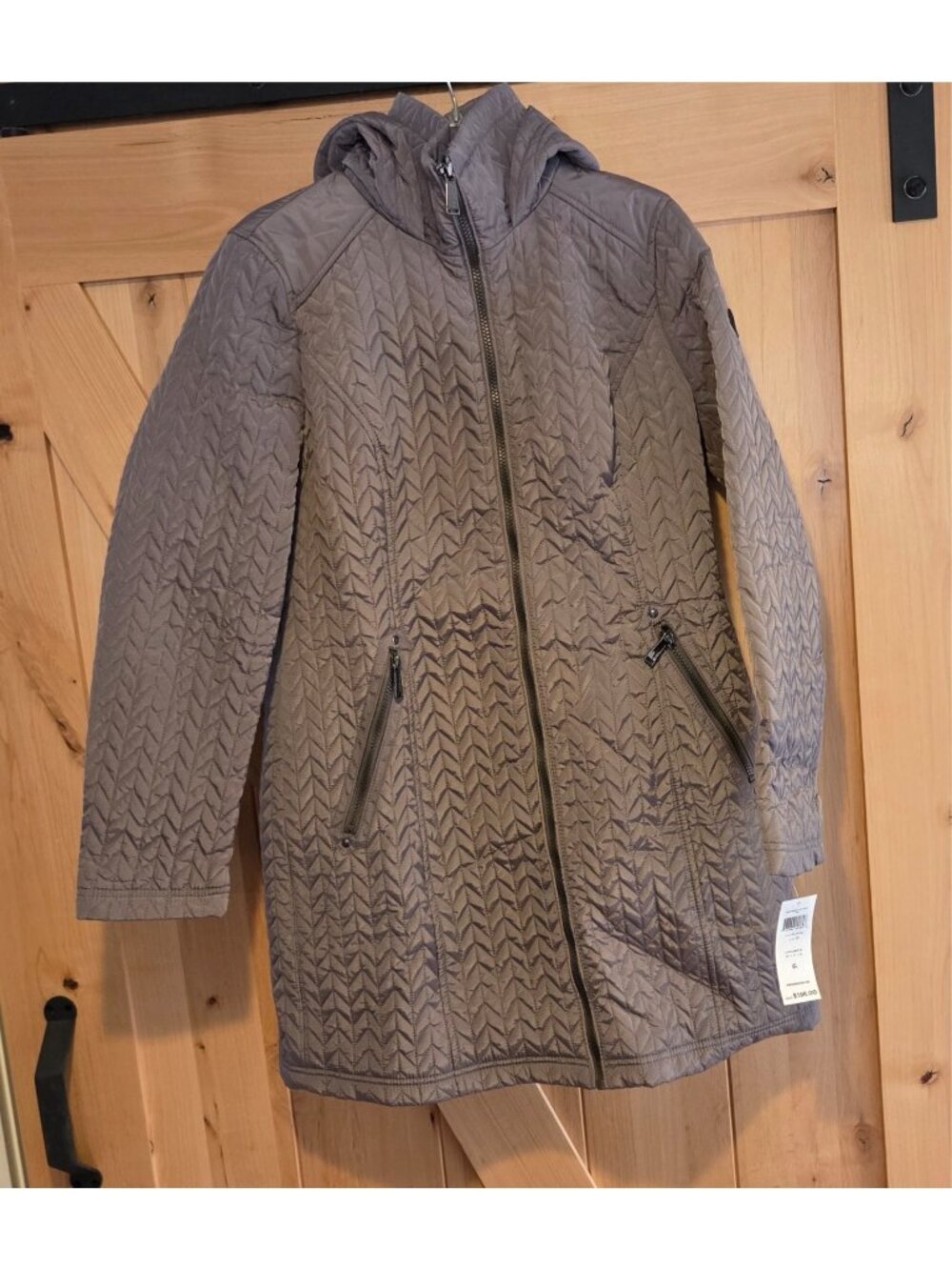NEW! BCBG Women Size M Quilted Chevron Puffer Faux Fur Coat Gray Parka Longer